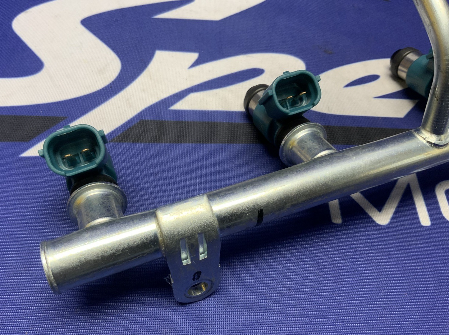 Yamaha Fuel Rail W/ Injectors YZF-R6 2008-2024 OEM 13S-13761-00-00