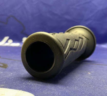 Suzuki Throttle Grip GSXR 600/750 2008-25, GSXR 1000/R 2017-25 OEM 57110-21H02