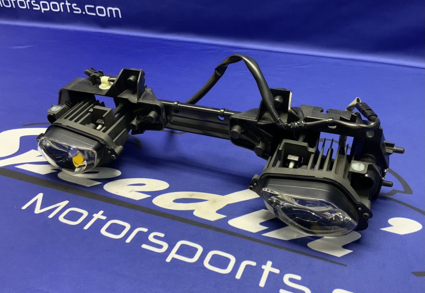 Yamaha Headlight Assembly YZF-R6 2017-2020 OEM BN6-84300-00-00-7