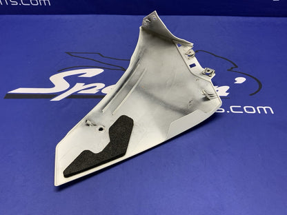 Yamaha Right Lower Fairing (White) YZF-R1 2009-2013 OEM 14B-28395-00