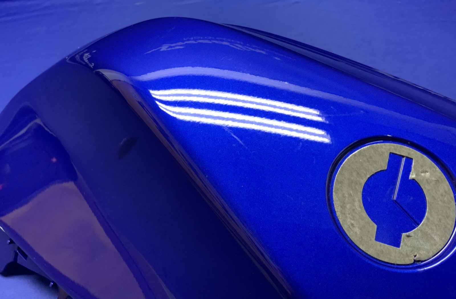 Yamaha Right Tank Fairing (Blue) YZF-R7 2022-2025 OEM BEB-24139-00-P0