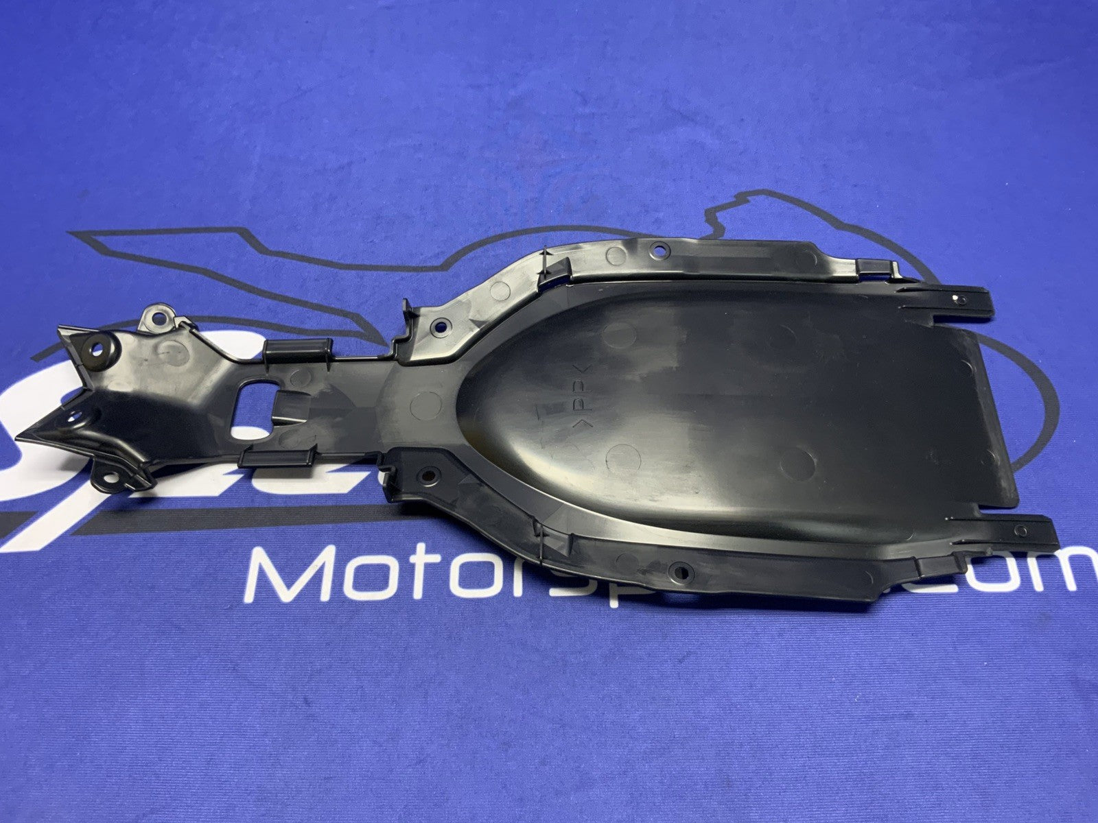 Yamaha Rear Fender Cover YZF-R9 2025-2026 OEM BKN-21651-00-00
