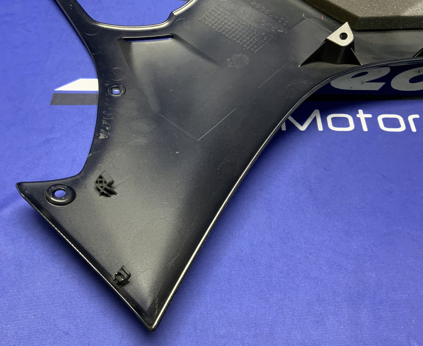 Yamaha Left Fairing (Raven Black) YZF-R6 2017-2026 OEM BN6-2835U-00-P1-2