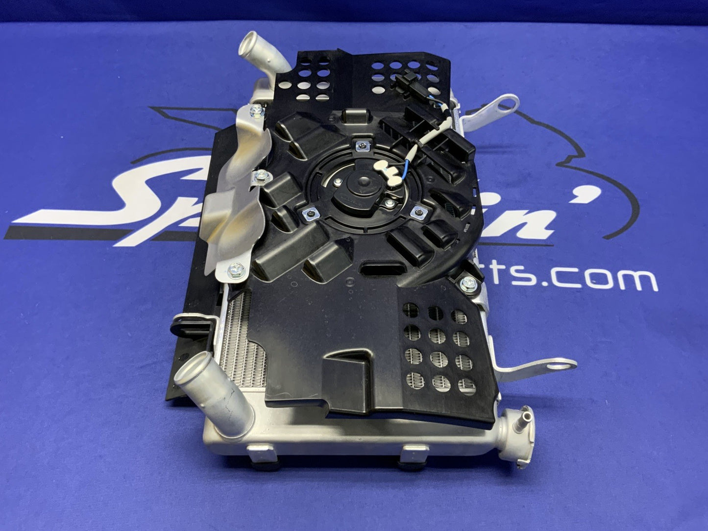 Suzuki Radiator Assembly W/Fan GSX-8R 2023-2026 OEM 17700-25L10-3