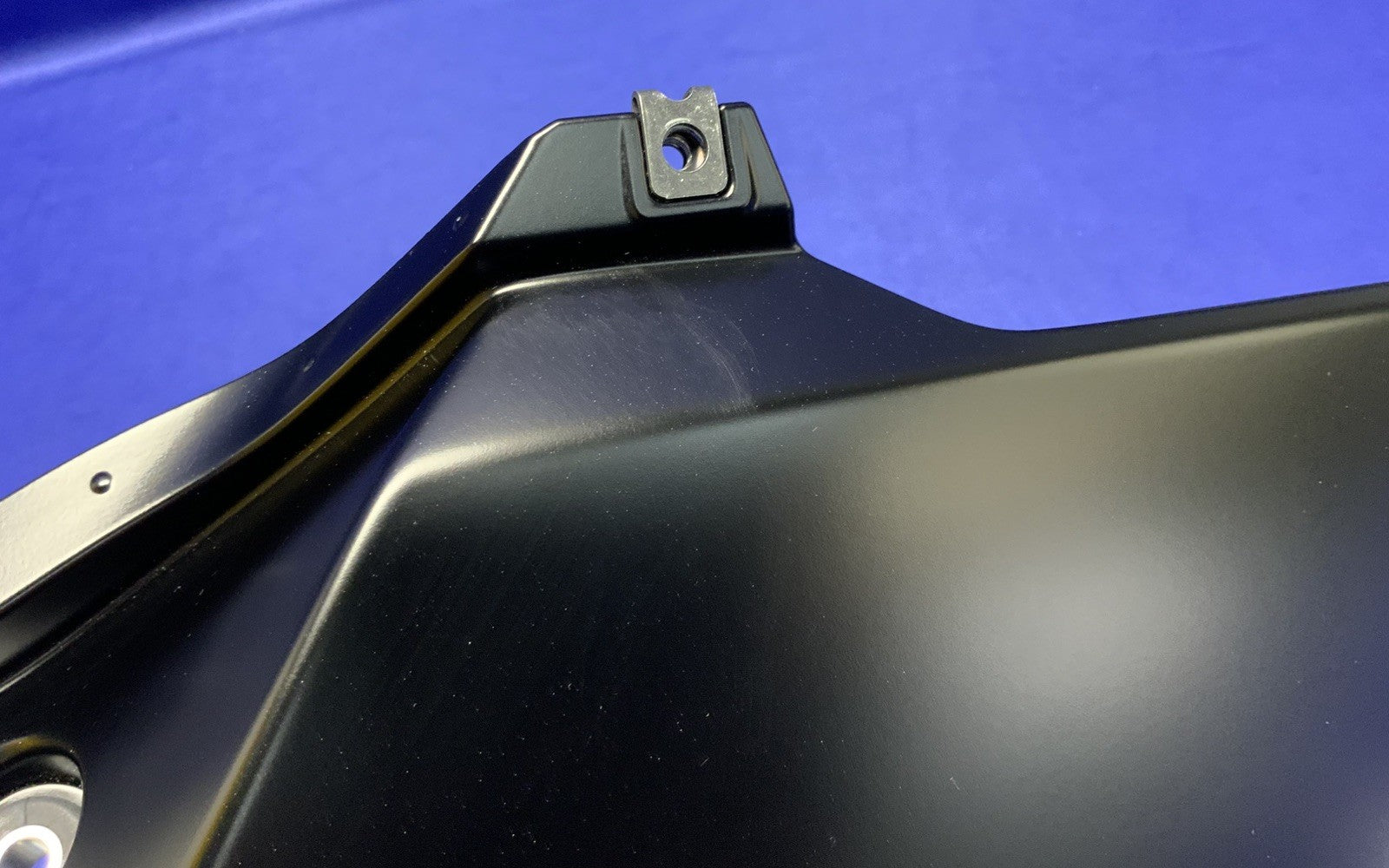 Yamaha Right Lower Fairing (Raven Black) YZF-R6 17-26 OEM BN6-28395-00-P1-2