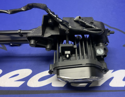 Yamaha Headlight Assembly YZF-R6 2017-2020 OEM BN6-84300-00-00