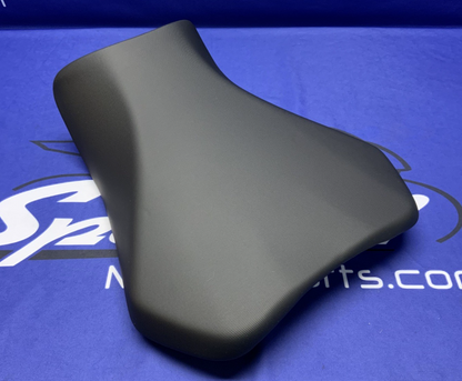 Suzuki Rider Seat GSXR 600/750 2011-2025 OEM 45100-14J11-DW2