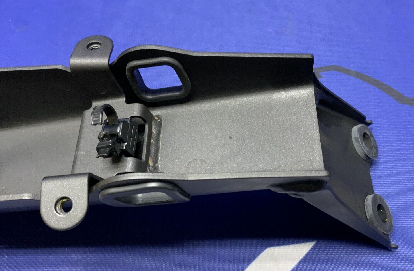 Kawasaki Rear Fender Bracket ZX-4R/RR 2023-2024 OEM 11057-7472