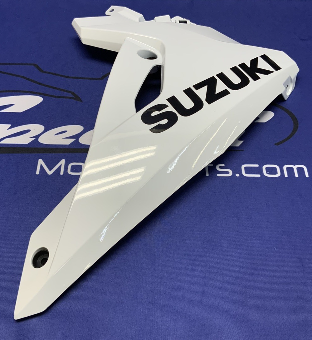 Suzuki Right Lower Fairing (Pearl Tech White) GSX-8R 2026 OEM 94470-25L20-QU2