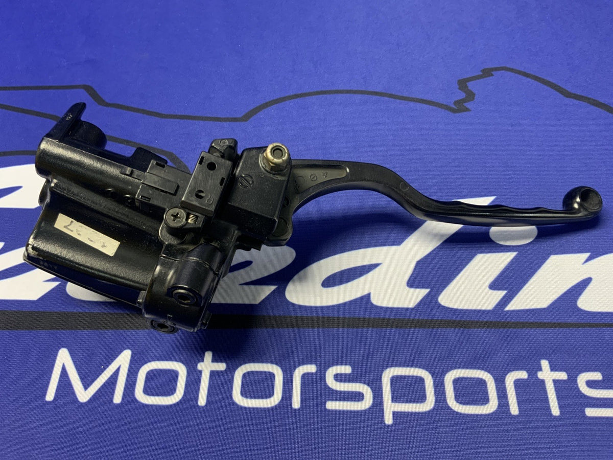 Kawasaki Clutch Master Cylinder Ninja ZX1000A 1986-1987 OEM 43015-1307