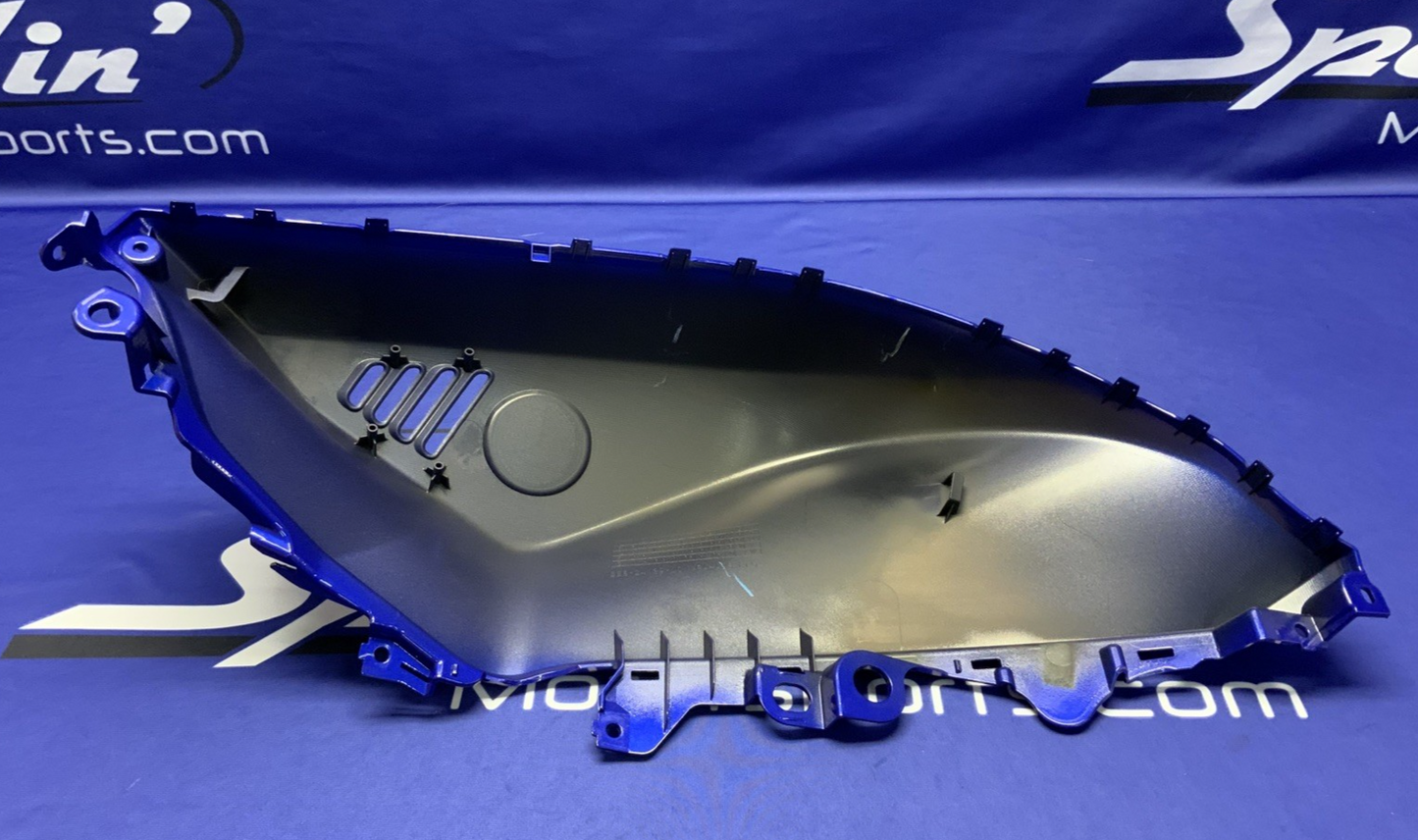 Yamaha Right Tank Fairing (Blue) YZF-R7 2022-2025 OEM BEB-24139-00-P0