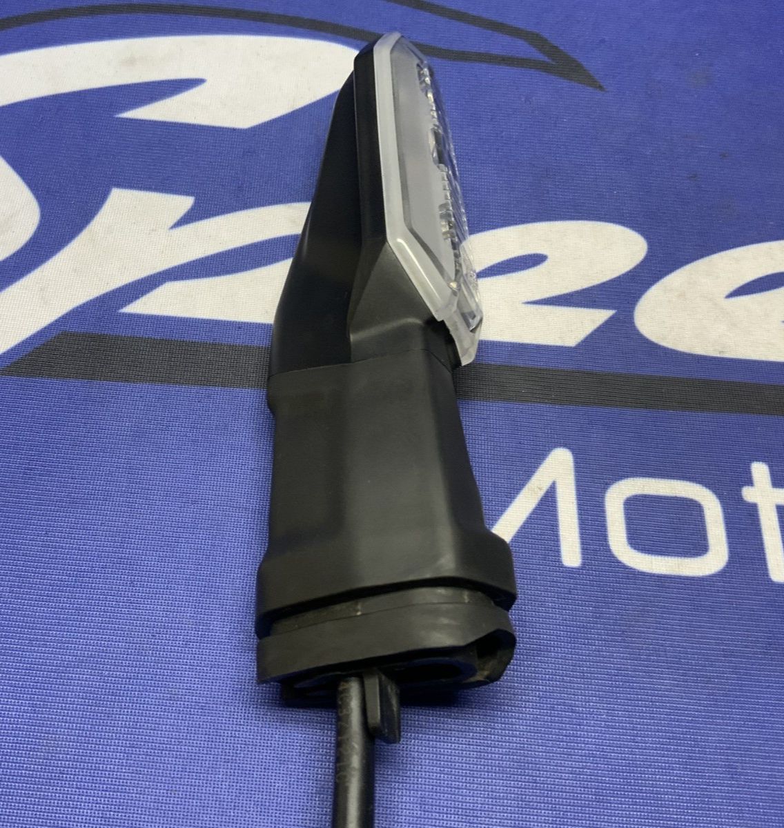 Kawasaki Right Rear Turn Signal ZX-4R/RR 2023-2025 OEM 23037-0550