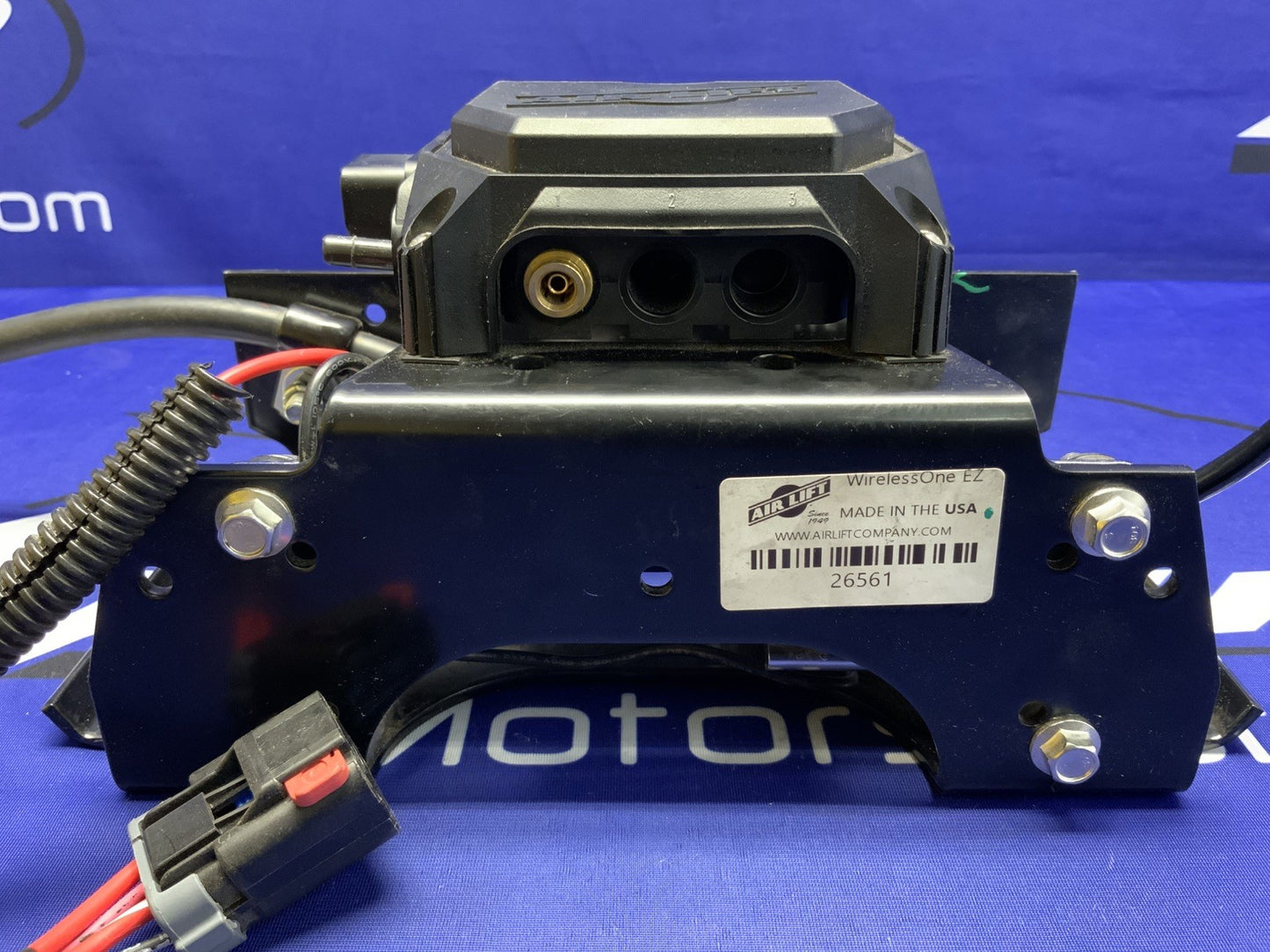 Air Lift Air Compresor W/Wireless One Manifold 2025 Ford F-350 Universal 72718-W