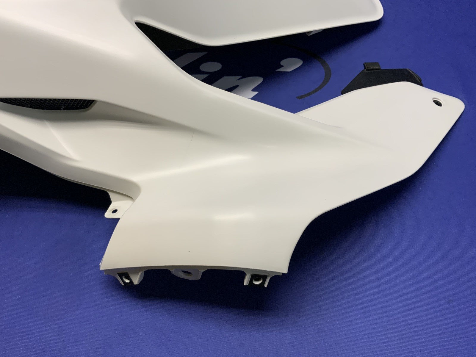 Ducati Upper Right Fairing (White) RACE Panigale V4 2022-2024 OEM 48030491A