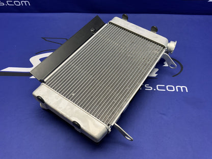 Suzuki Radiator Assembly W/Fan GSX-8R 2023-2026 OEM 17700-25L10-4