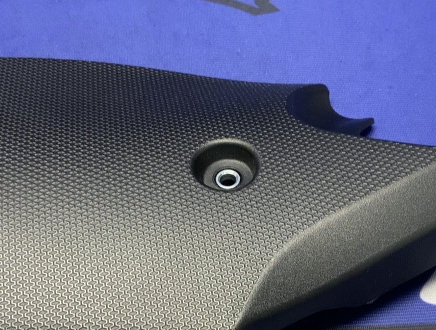 Yamaha Left Tank Cover (Black) YZF-R9 2025 OEM BKN-2171L-00-00