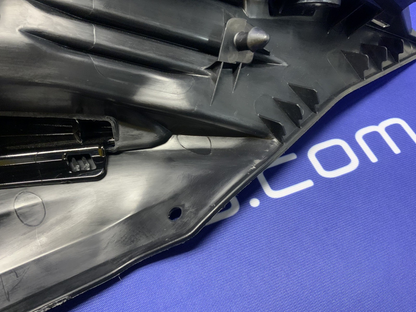 Yamaha Right Tail Fairing (Black) YZF-R9 2025 OEM BKN-21721-00-P3