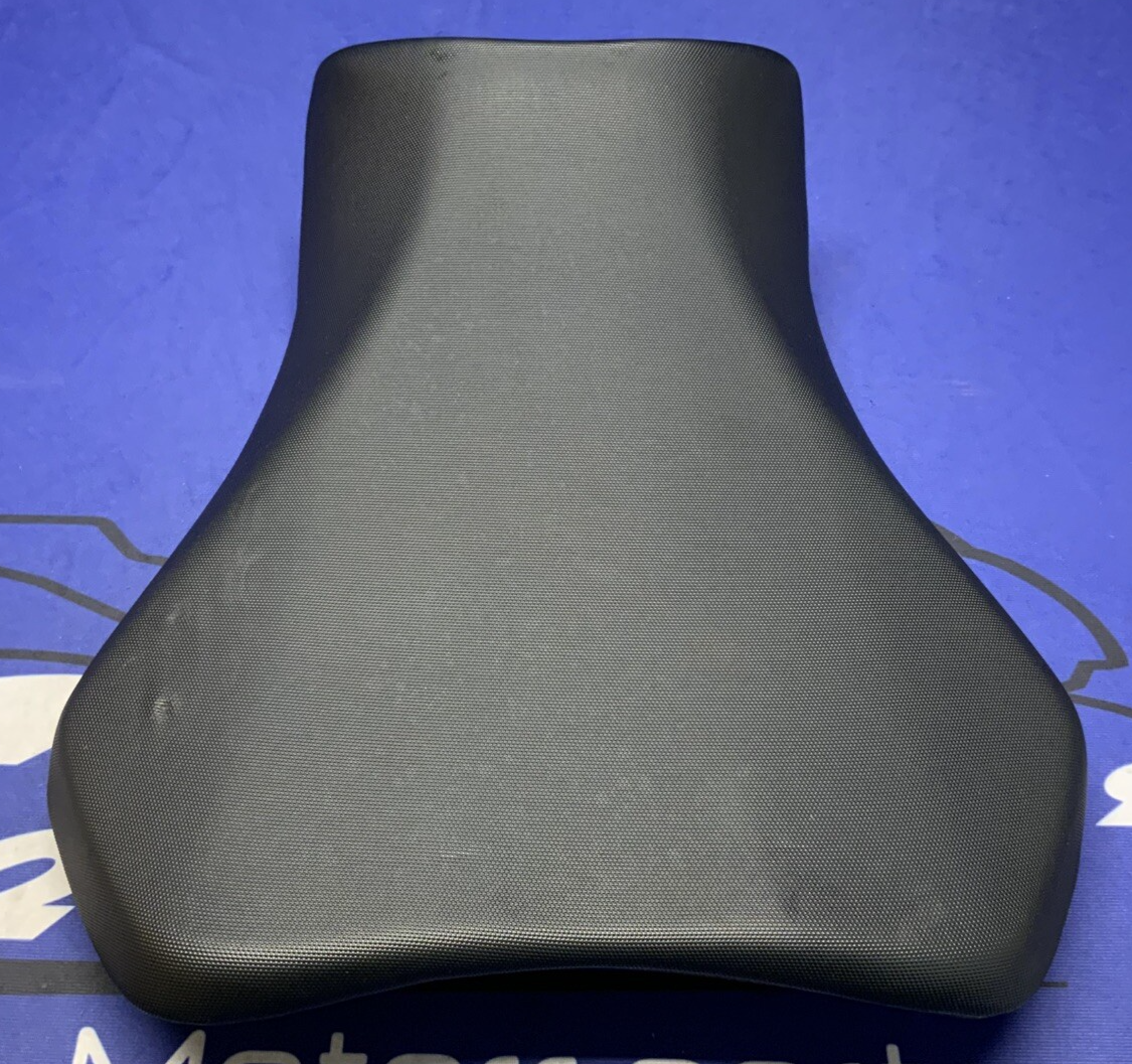 Suzuki Rider Seat GSXR 600/750 2011-2025 OEM 45100-14J11-DW2