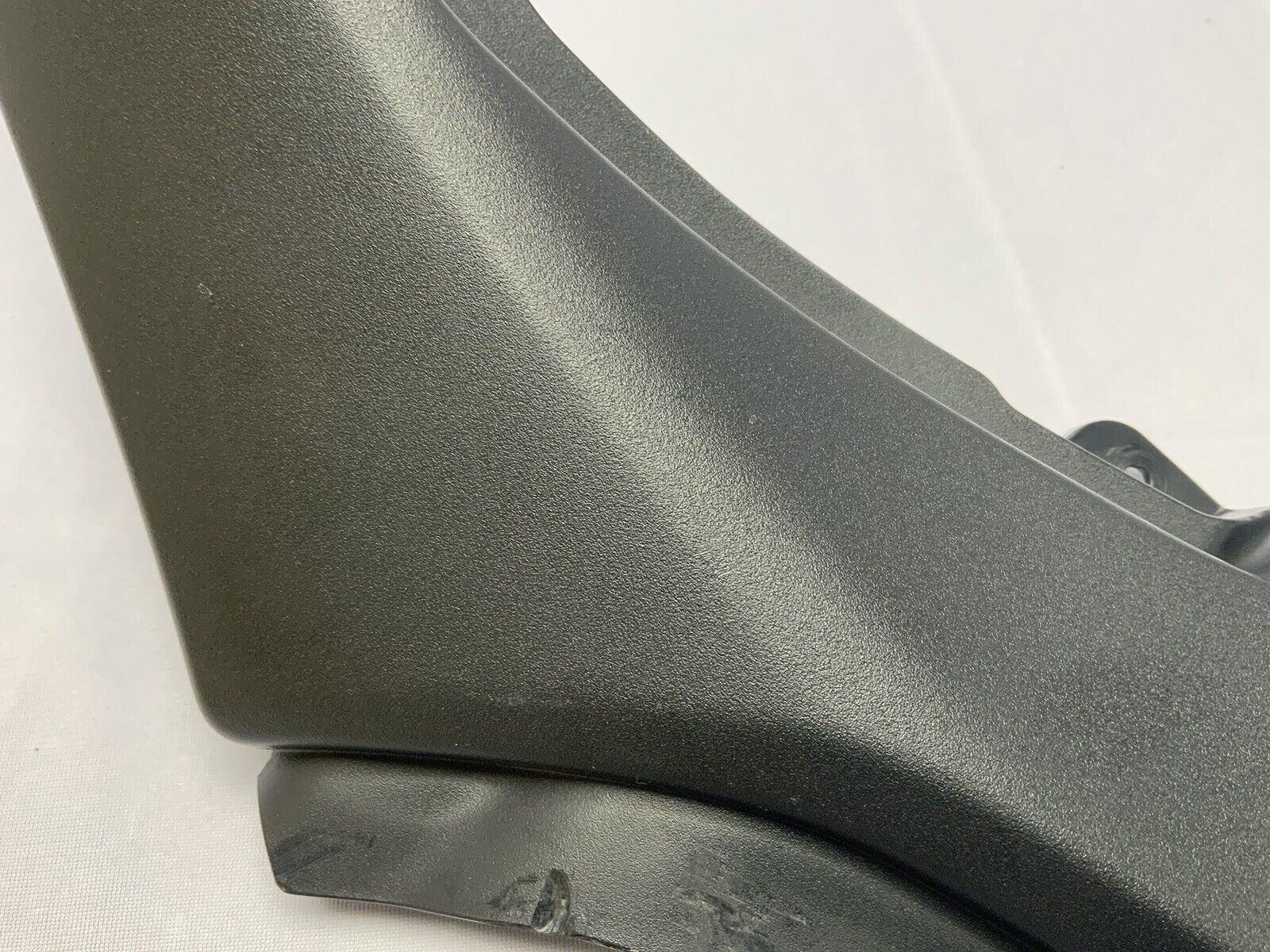 Yamaha Right Seat Filler Trim Yamaha YZF-R7 2022-2025 OEM BEB-2171M-00-00