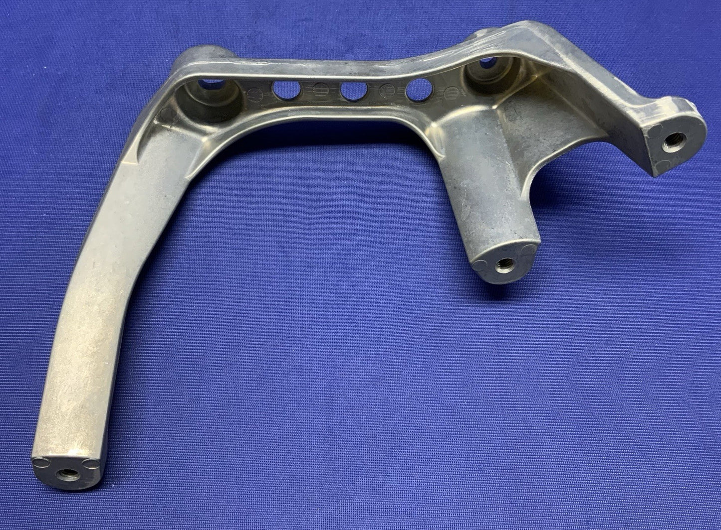 Yamaha Right Front Fender Stay Raptor 350 2004-2013 OEM 5YT-21514-00-00
