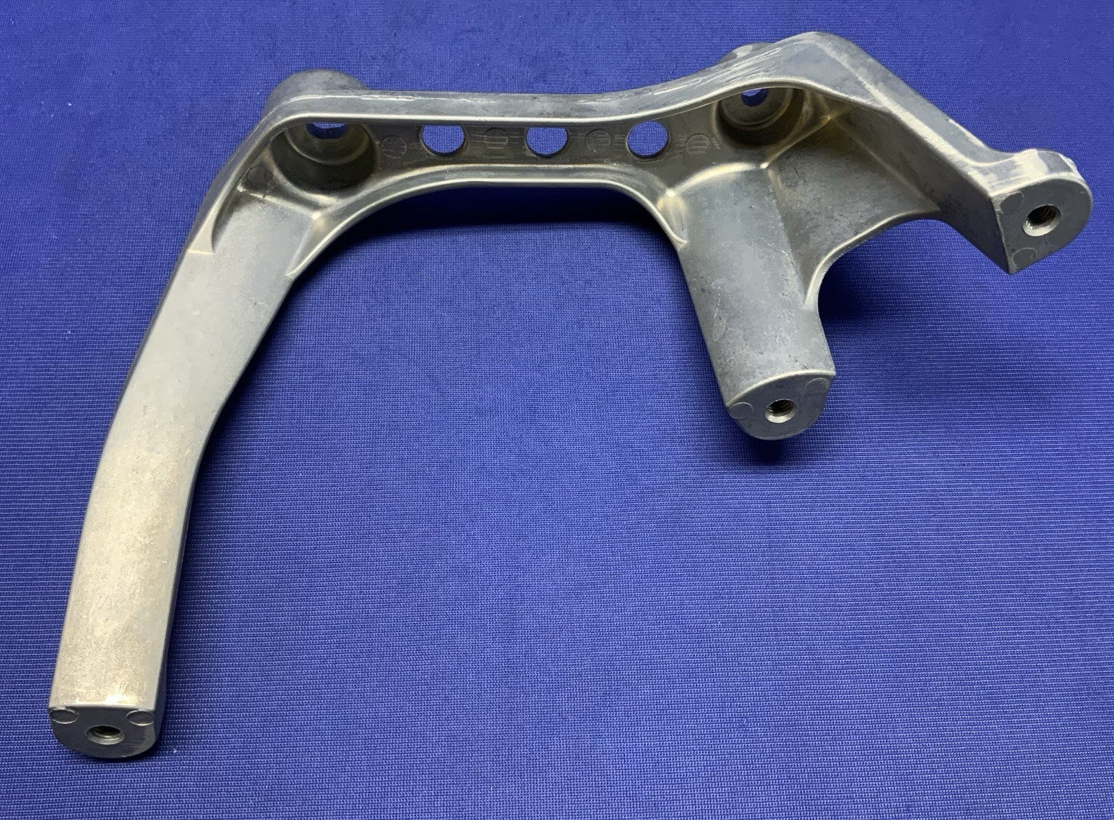 Yamaha Right Front Fender Stay Raptor 350 2004-2013 OEM 5YT-21514-00-00