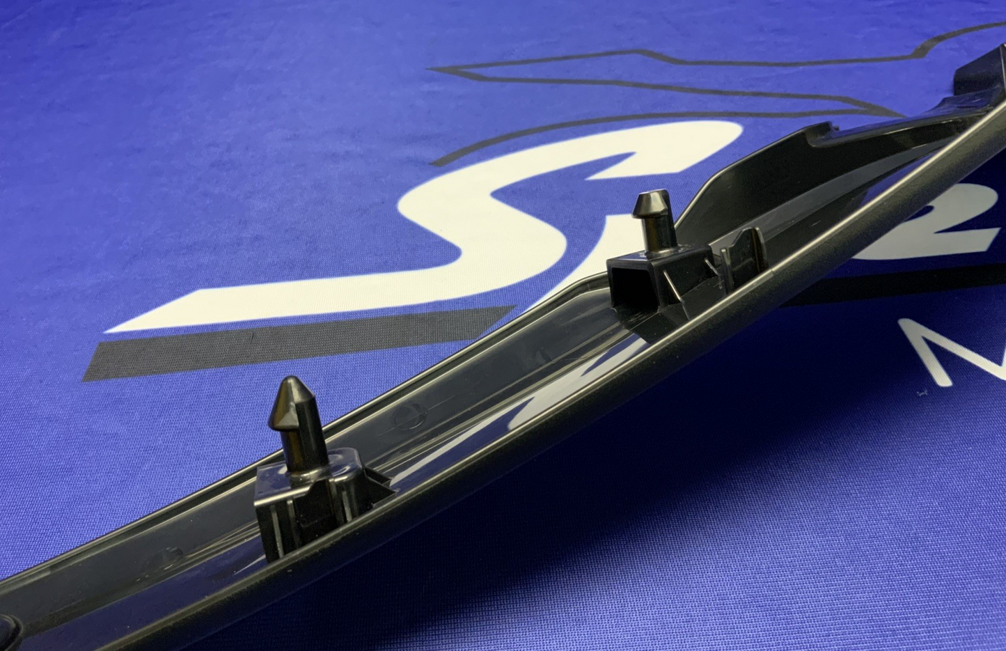 Yamaha Left Seat Filler Trim Yamaha YZF-R7 2022-2025 OEM BEB-2171L-00-00
