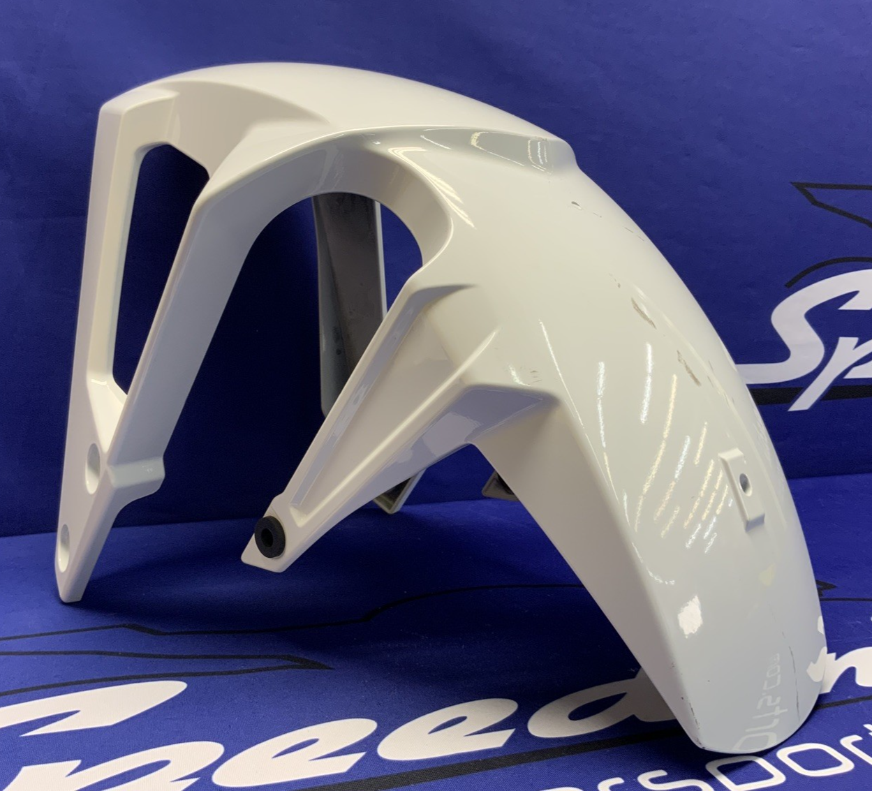 Suzuki Front Fender (Pearl Tech White) GSX-8R 2026 OEM 53111-25L00-QU2-1