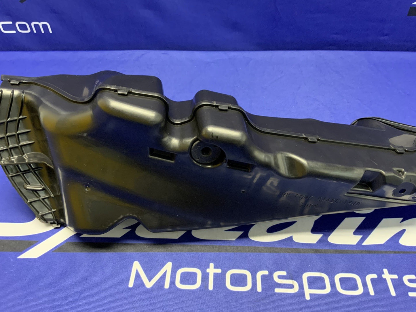Suzuki Right Air Intake Duct GSXR 600/750 2011-2025 OEM 94420-14J00-1
