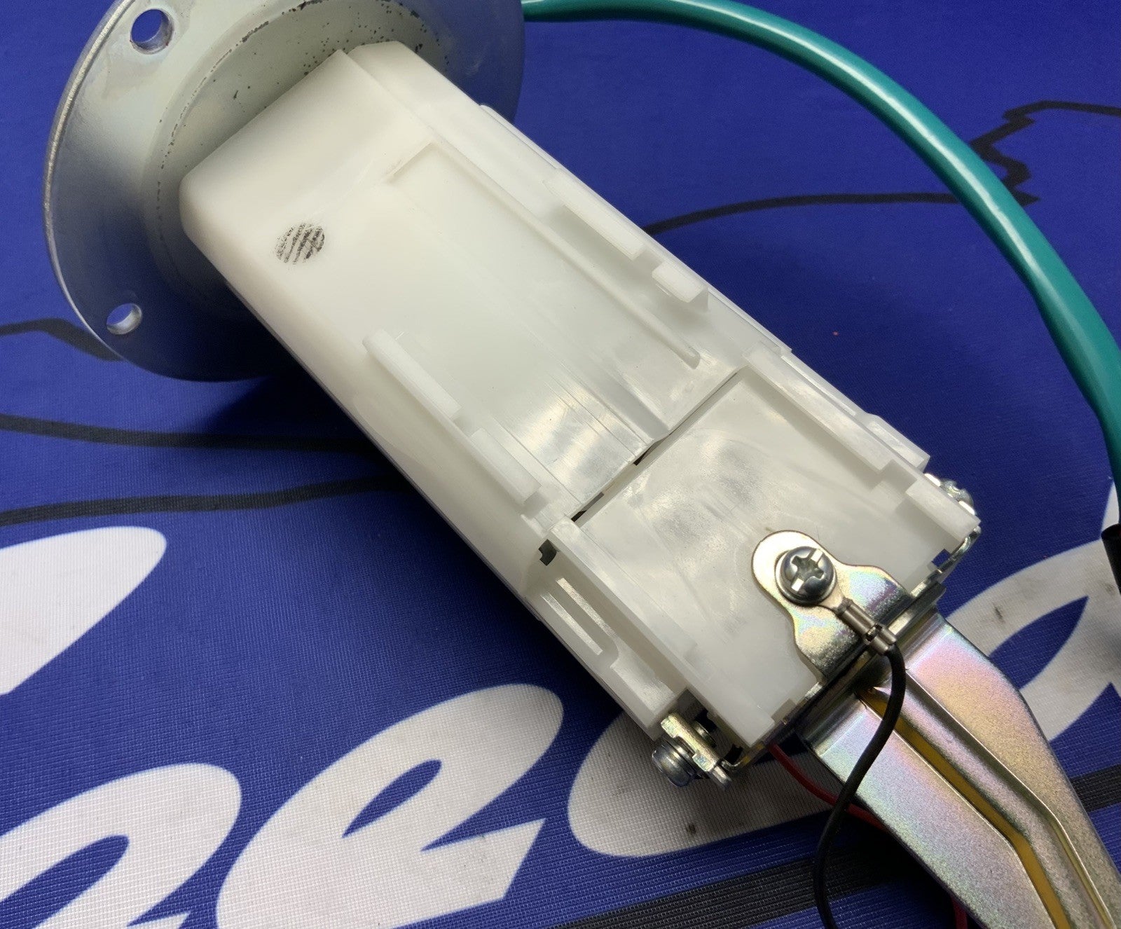 Kawasaki Fuel Pump Assembly ZX-6R 2019-2026 OEM 49040-0779