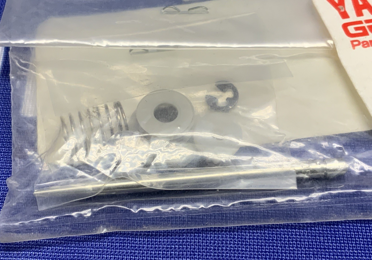 Yamaha Carburetor Needle Set VMAX 1200-VMX12 1986-2005 OEM 1FK-1490J-00-00