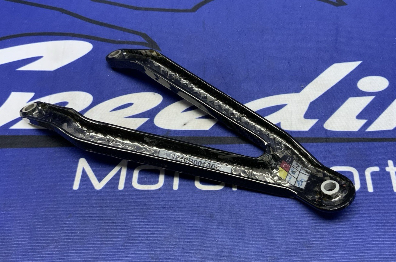 ALPHA RACING MUFFLER BRACKET S1000RR (2019-2025) 1810B001A00