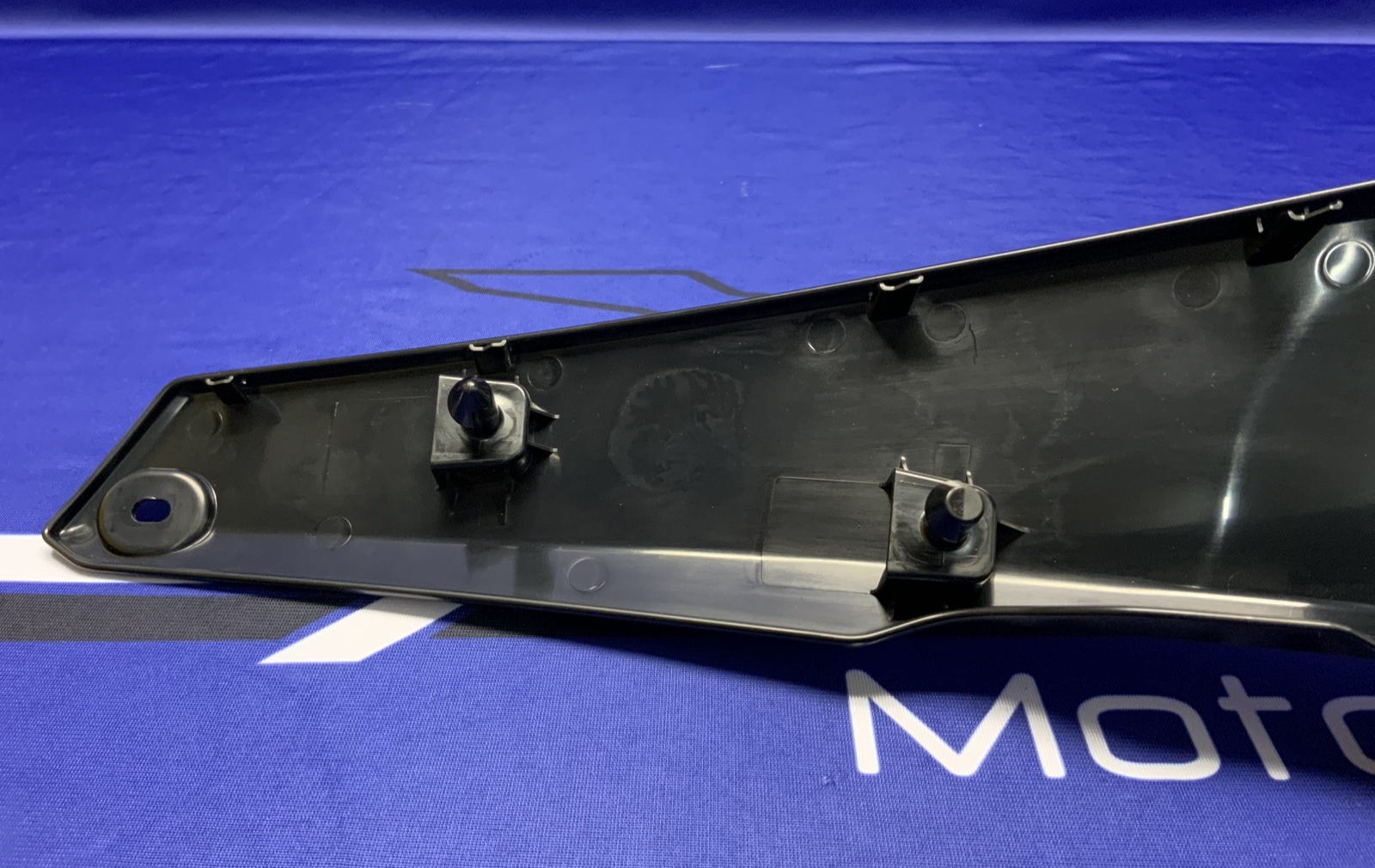 Yamaha Right Seat Filler Trim Yamaha YZF-R7 2022-2025 OEM BEB-2171M-00-00