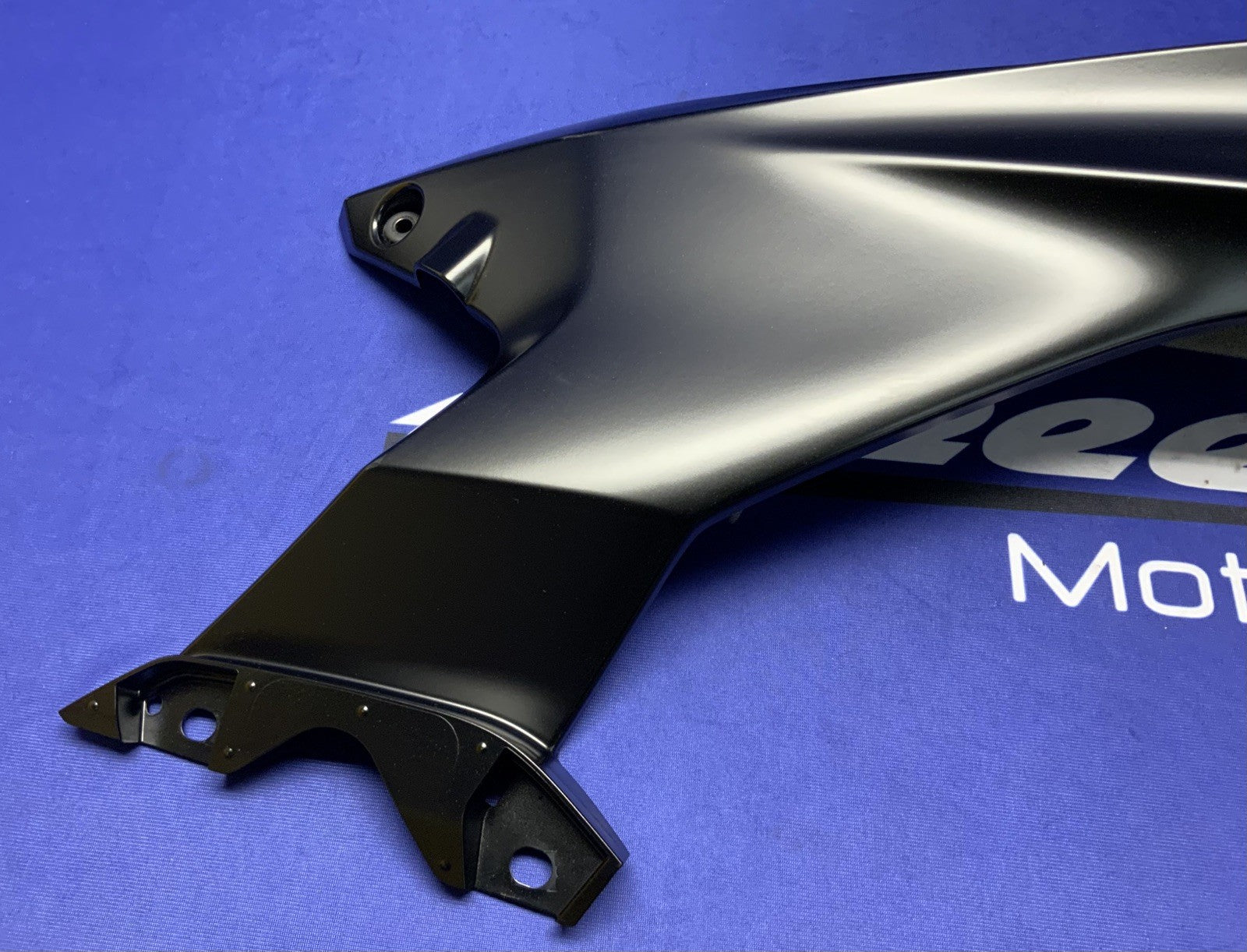 Yamaha Right Upper Fairing (Raven Black) YZF-R6 2017-2026 OEM BN6-2117W-00-P1-3