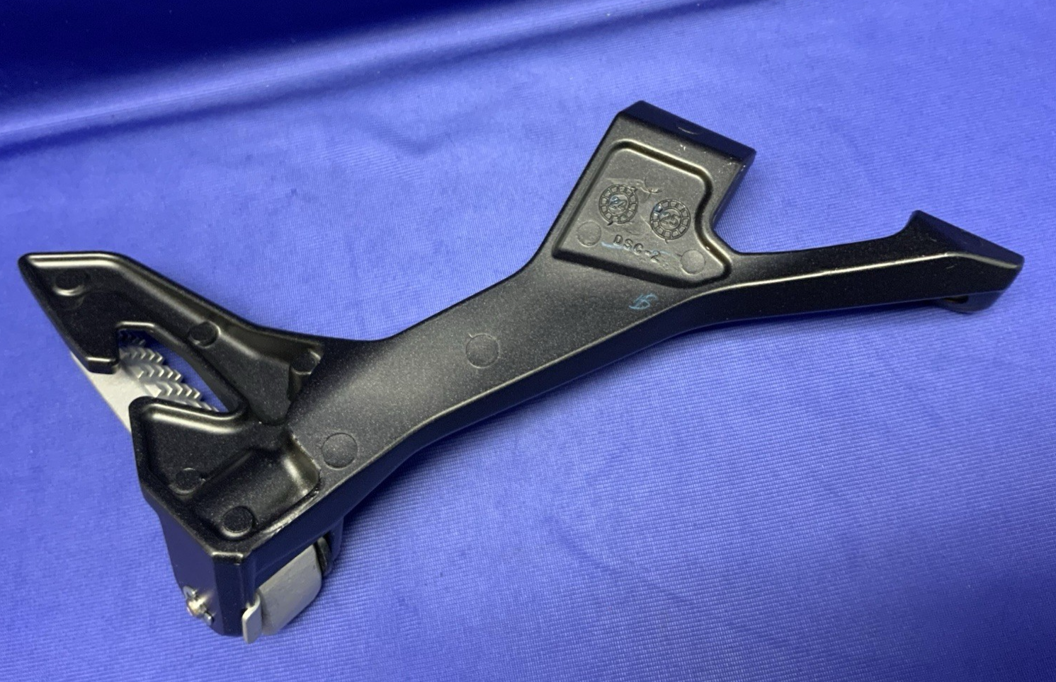 Kawasaki Left Passenger Footrest Ninja 500 2024-2026 OEM 35063-1409