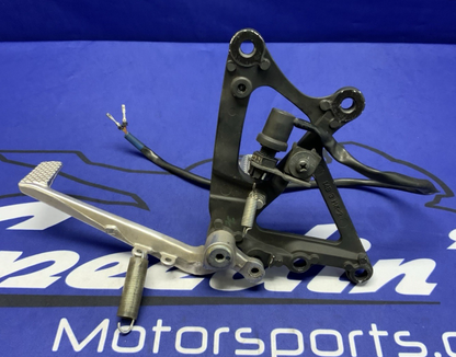 Yamaha Right Front Rear Set W/ Brake Pedal YZF-R1 2009-2013 OEM 14B-27420-00-00
