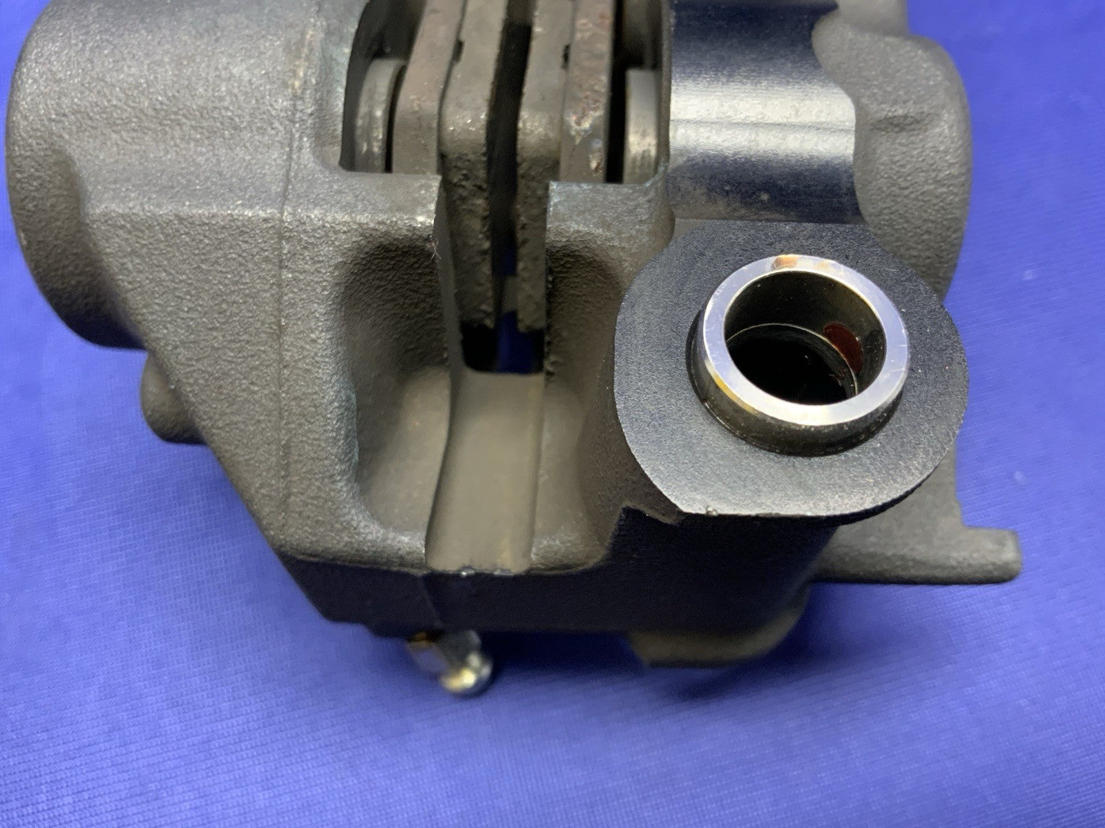 Yamaha Right Front Brake Caliper YZF-R1 2007-2014 OEM 4C8-2580U-10-00