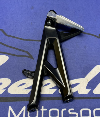 Suzuki Right Passenger Foot Rest GSX-8R/S 2023-2025 OEM 43811-25L00