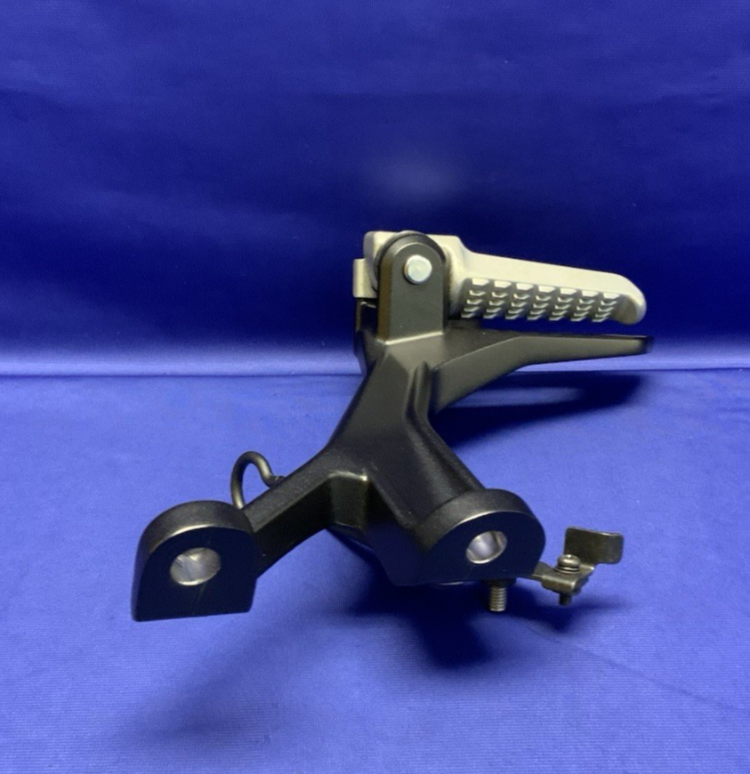 Kawasaki Left Passenger Footrest Ninja 500 2024-2026 OEM 35063-1409
