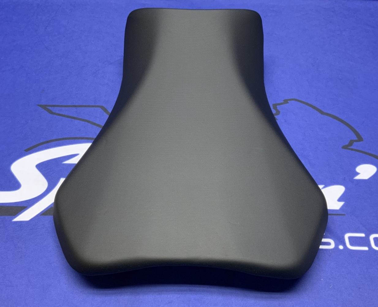 Suzuki Rider Seat GSXR 600/750 2011-2025 OEM 45100-14J11-DW2