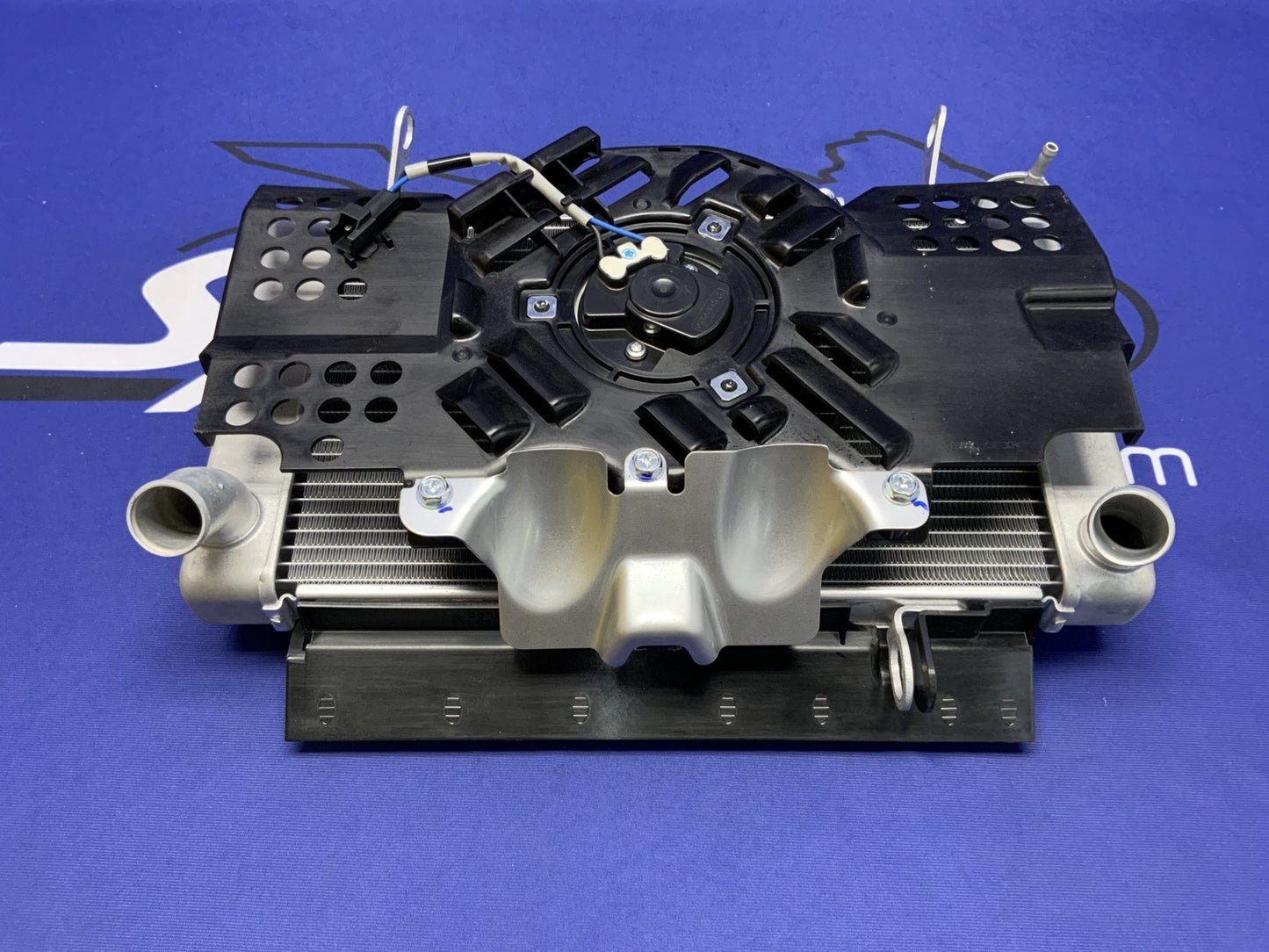Suzuki Radiator Assembly W/Fan GSX-8R 2023-2026 OEM 17700-25L10-1