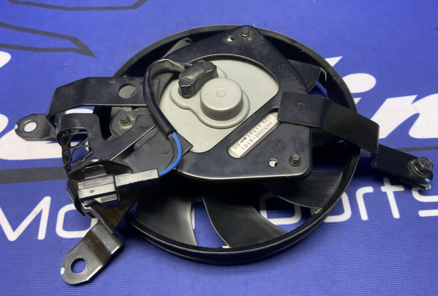 Suzuki Right Radiator Fan Assembly GSXR 1000/R 2017-2025 OEM 17810-17K00