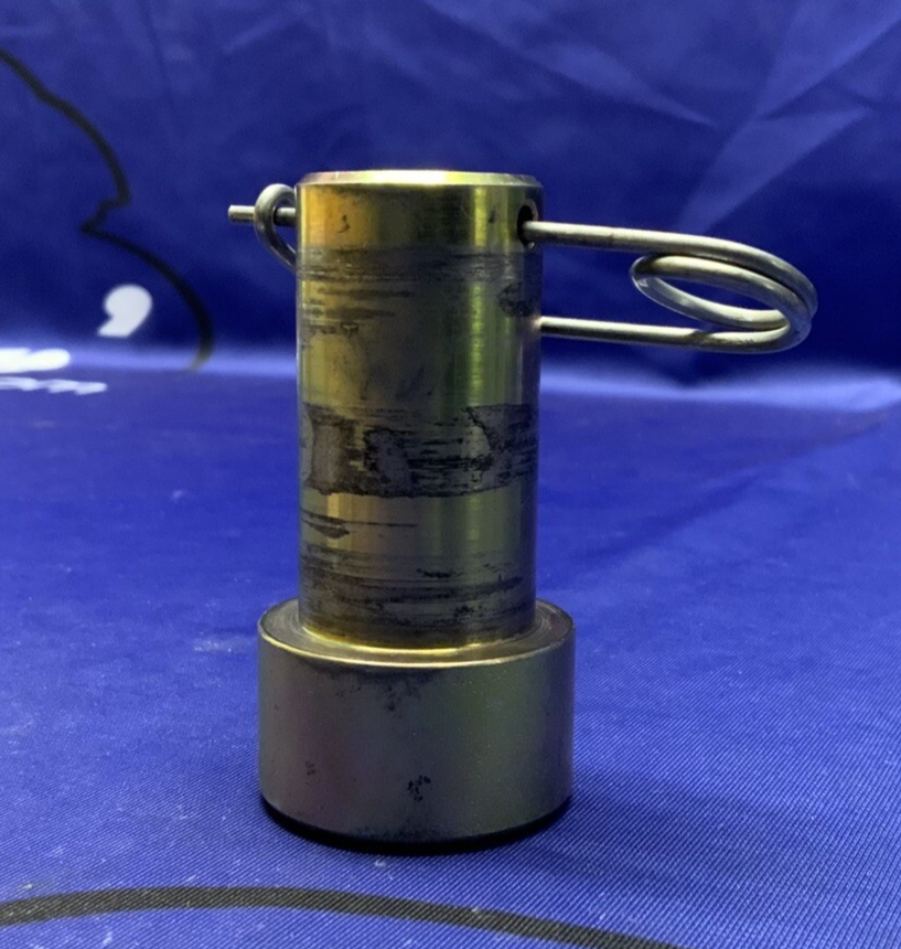 Pitbull Restraint Left Pin HWL YZF-R7 2022-2025 F0075HW-000