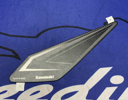 Kawasaki Knee Pad Set Ninja 400 2018-2023 OEM 99994-1129