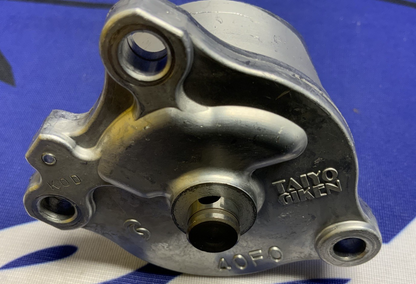 Suzuki Oil Pump Assembly GSX-R1000 01-04 OEM 16400-40F00
