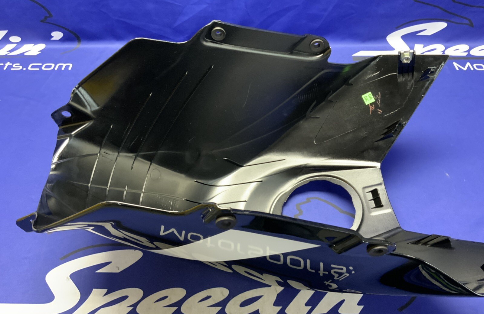 KTM Fuel Tank Cover Black RC 390 2017-2019 OEM 9050804900030