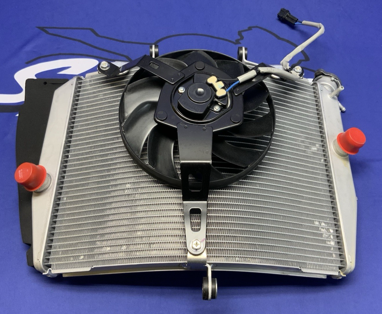 Kawasaki Radiator Assembly W/ Fan ZX-6R 2024-2026 OEM 39060-0754