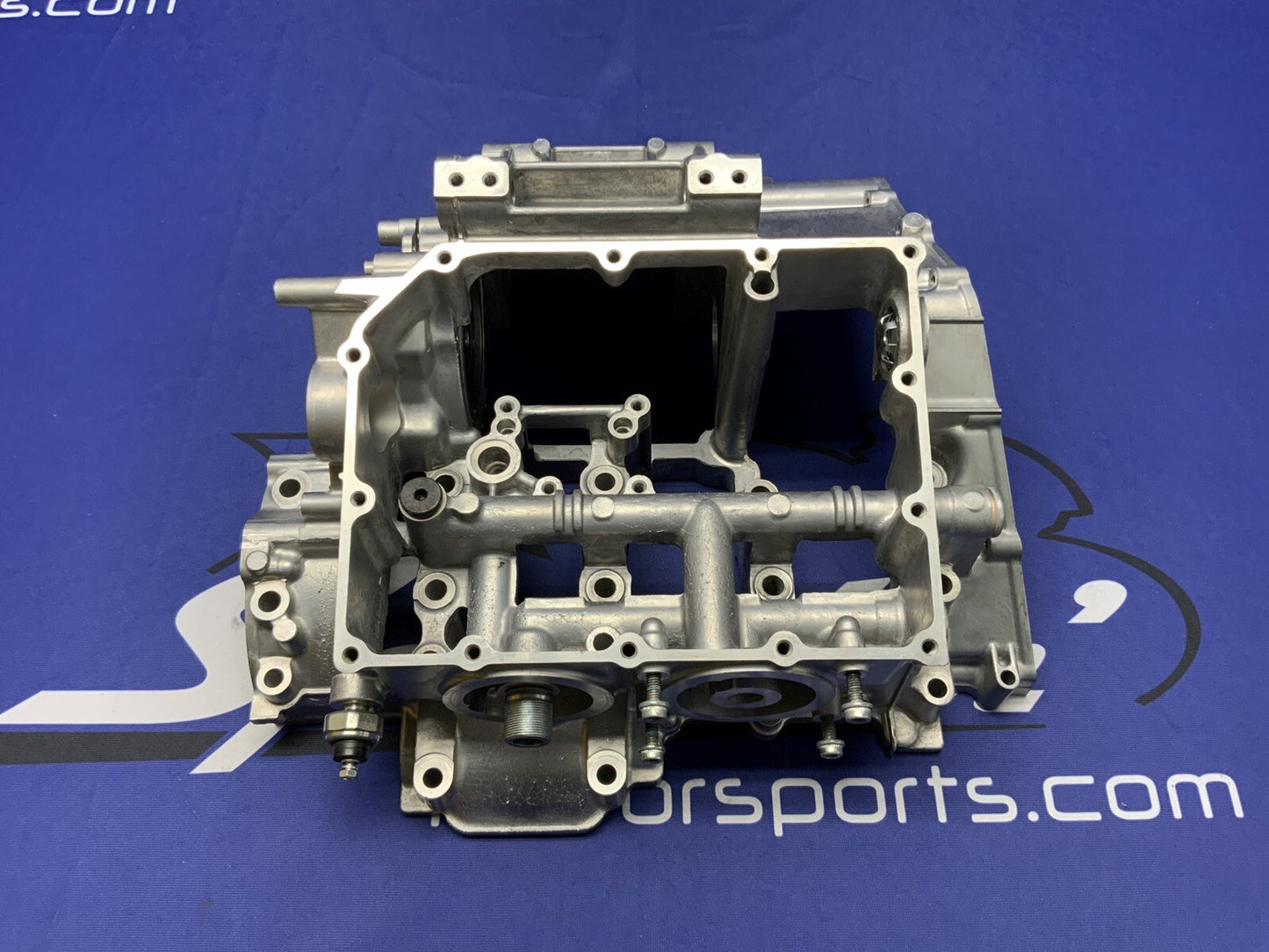 Suzuki Crankcase Set 2mm Overbore W/ J.E Pistons GSXR 600 06-07 OEM 11301-01822