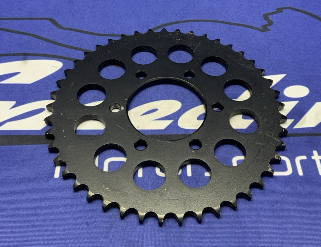 Suzuki Rear Wheel Drive Sprocket GT750 1972-1977 OEM 64511-31000