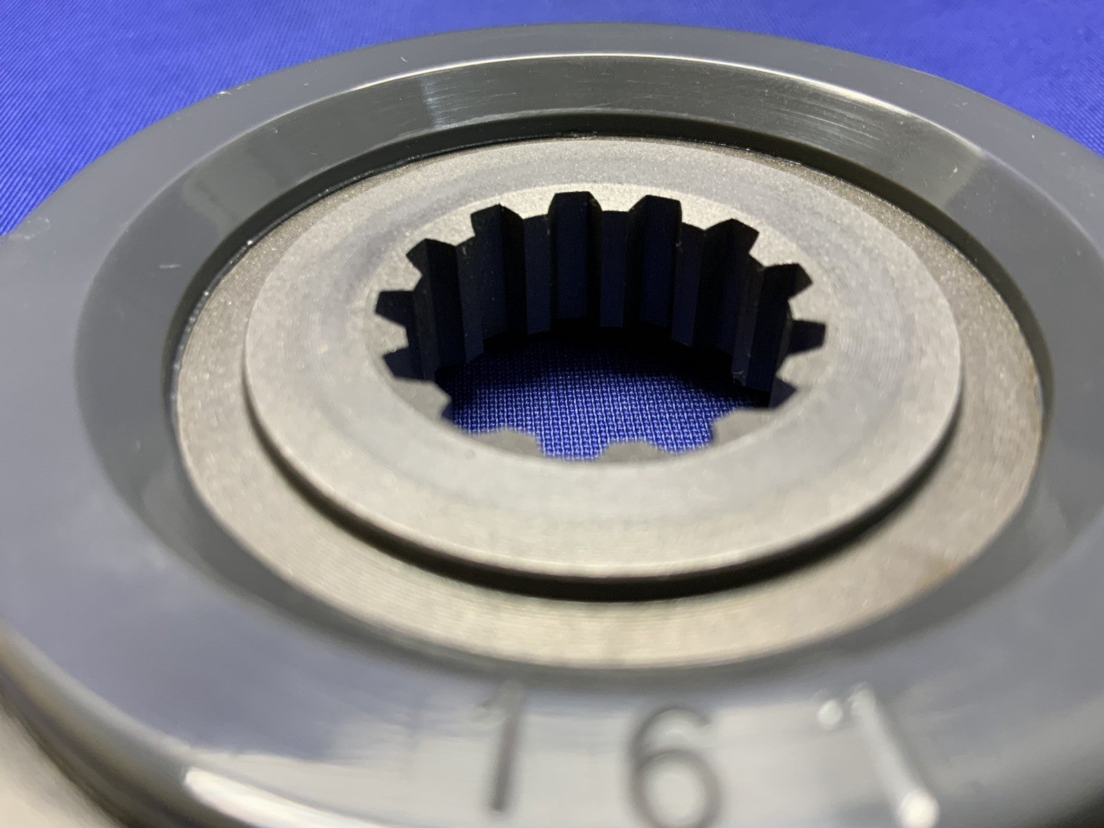 Yamaha Front Sprocket 525 16T YZF-R6 2007-2020 OEM 2C0-17460-00-00