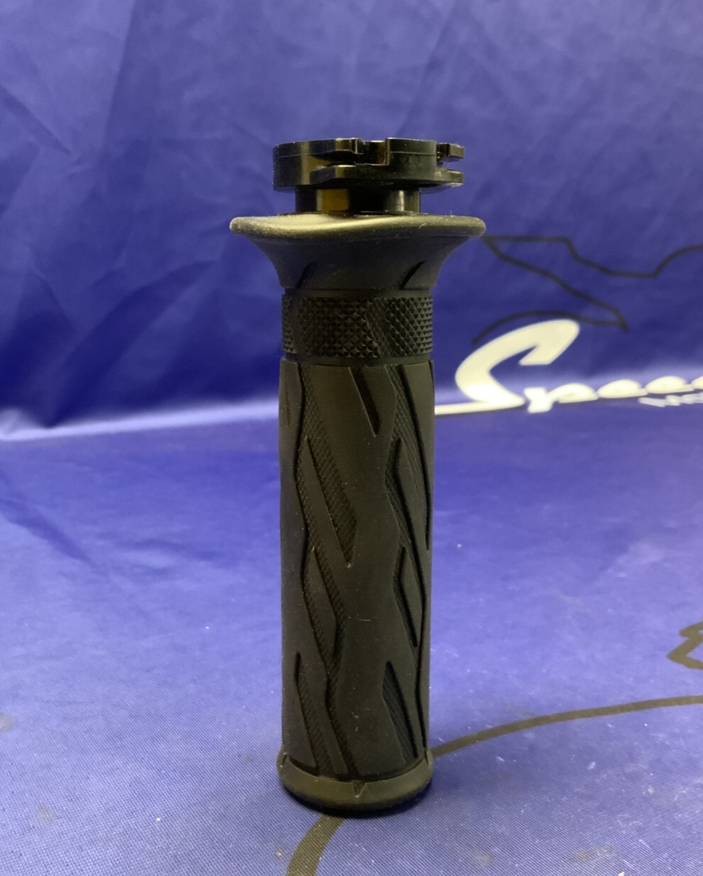 Suzuki Throttle Grip GSXR 600/750 2008-25, GSXR 1000/R 2017-25 OEM 57110-21H02